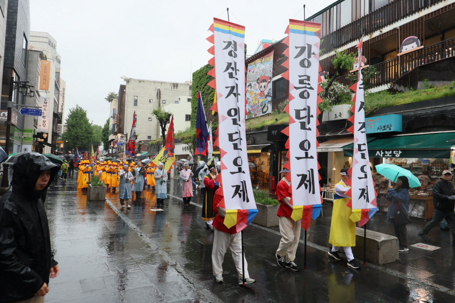 [크기변환]인사동 행사 사진 (1).jpg